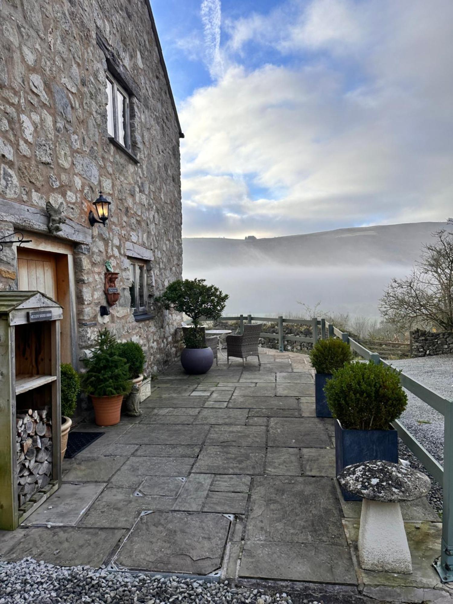 The Cowshed Llangollen Exterior foto